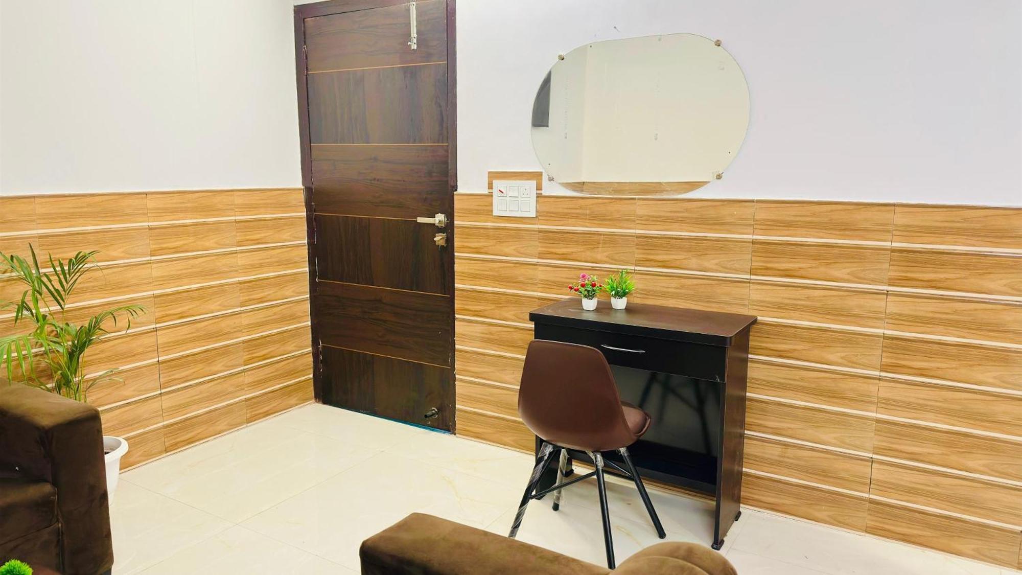 Dr White House - Noida Sector 18 Otel Dış mekan fotoğraf