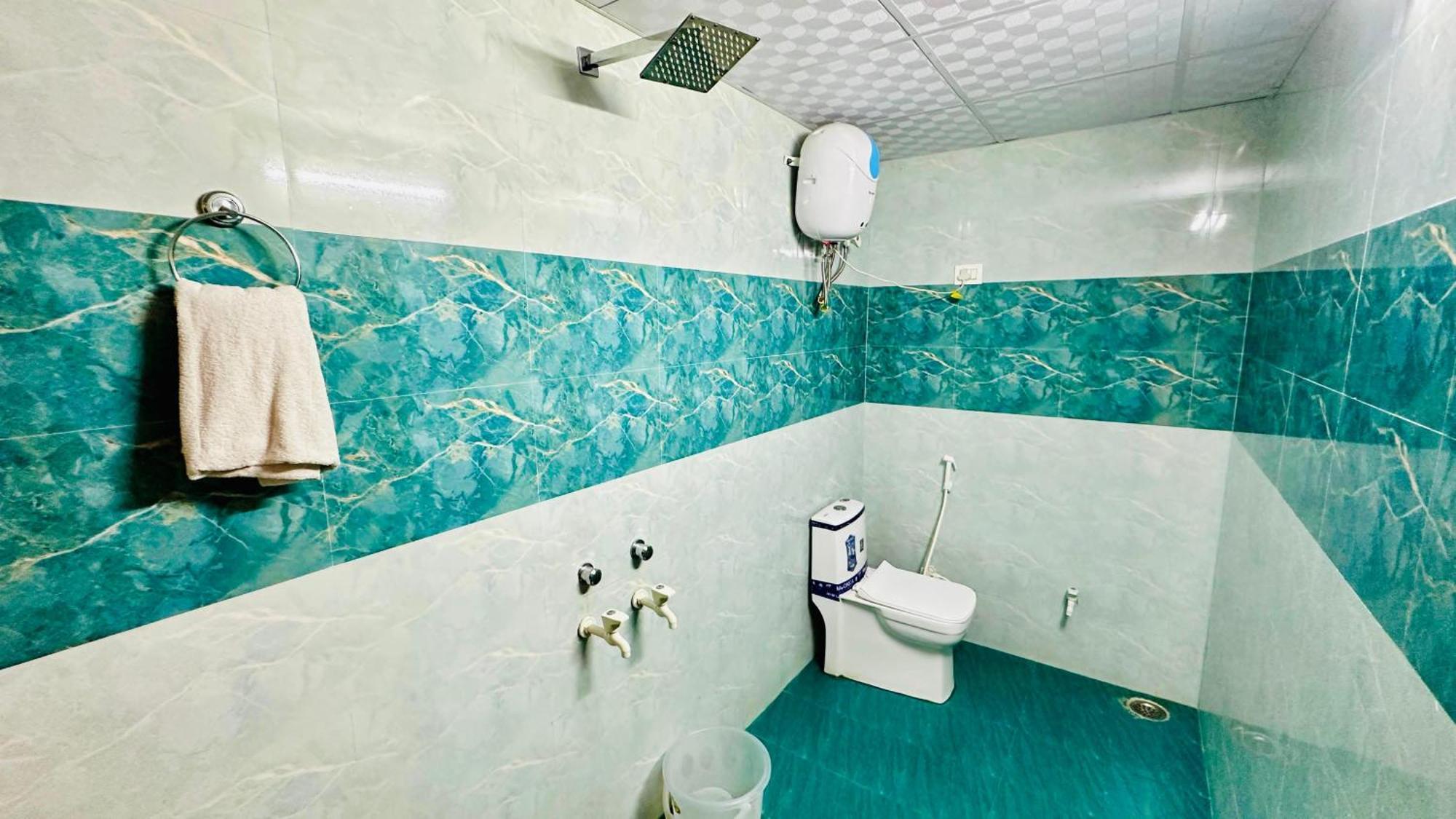Dr White House - Noida Sector 18 Otel Dış mekan fotoğraf